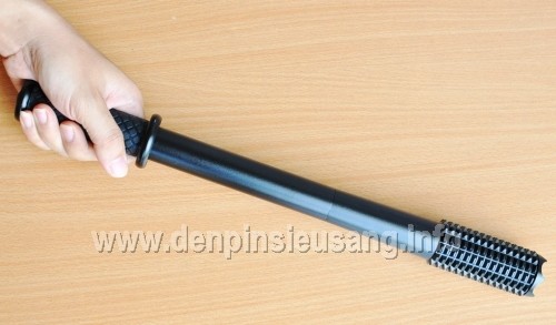 Đèn pin tự vệ C905 Đèn pin tự vệ C905